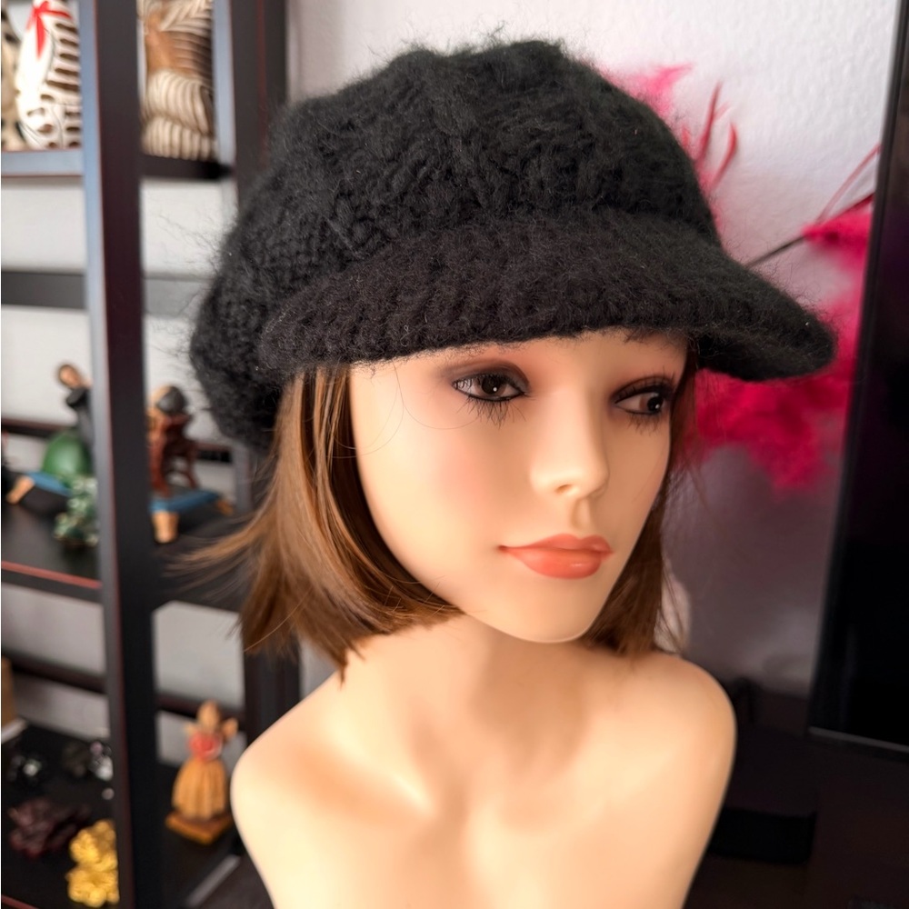 Vintage Knit Fuzzy Black Wool Beret - Picture 1 of 6
